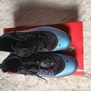 Nike air max boys youth sneakers fluorescent blue and black size 7Y